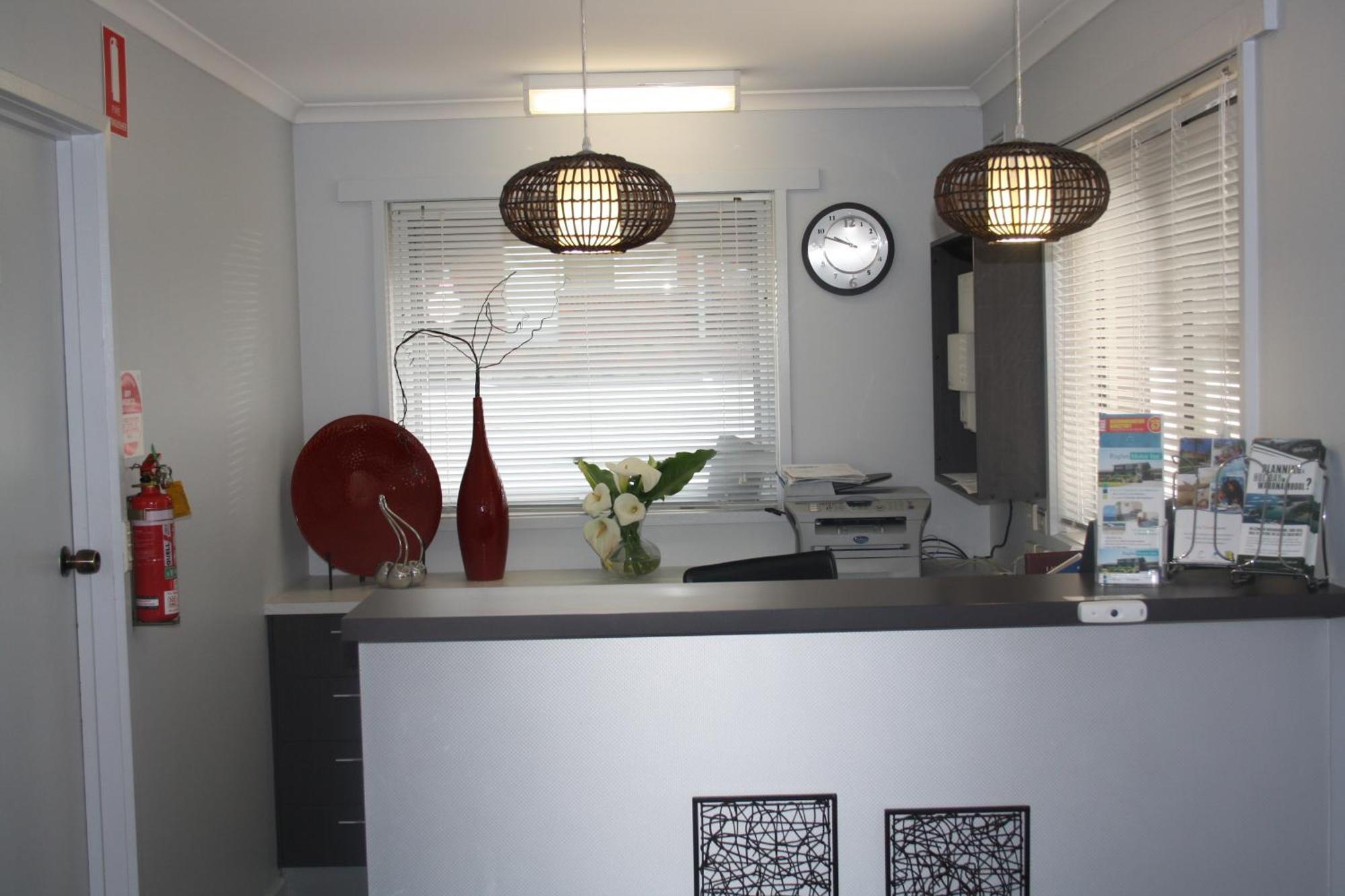 ווארנאמבול Raglan Motor Inn מראה חיצוני תמונה