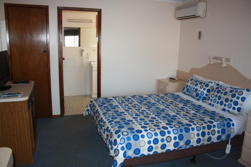 ווארנאמבול Raglan Motor Inn חדר תמונה